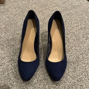 Navy blue heels